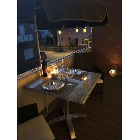 With Balcony At The Town Hall Lejlighed Borkum